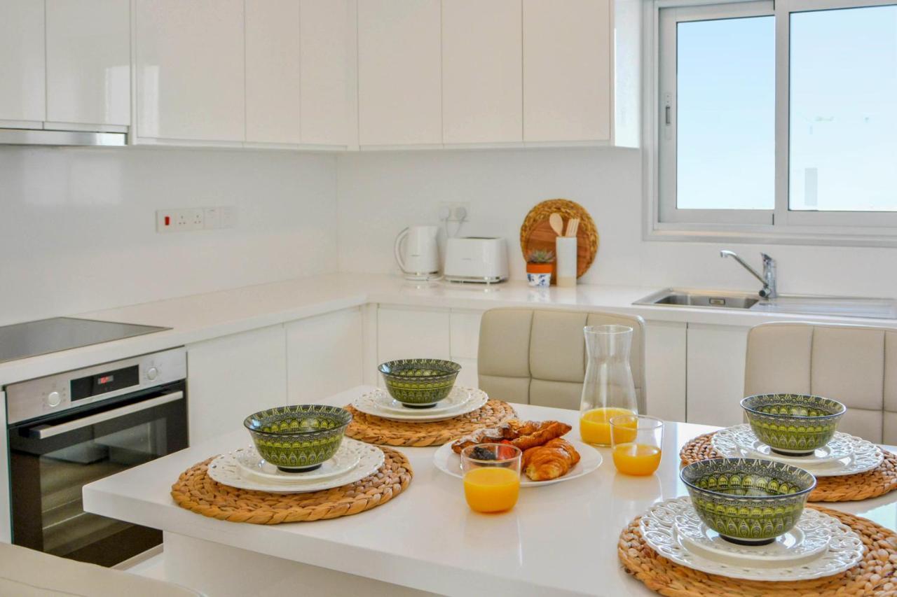Appartamento Phaedrus Living: Seaside Luxury Flat Lighthouse 67 Paphos Esterno foto
